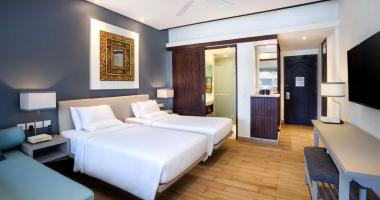 Deluxe Pool View at Garden Wing